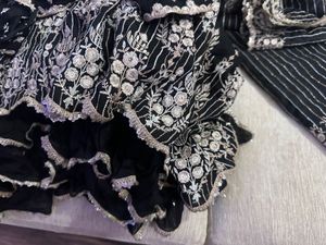 Mulmul Black lehanga