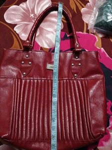 Stylish Italian Maroon Handbag👜✨