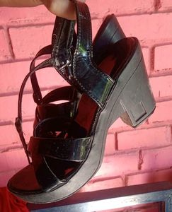 Criss Cross Heels