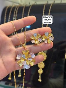 Elegant Gold Plated Necklace &amp; Earring Set