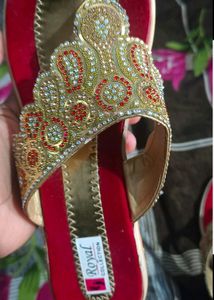 Beautiful Platform Hill Sandal