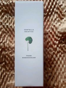 MADAGASCAR CENTELLA LIGHT CLEANSING OIL