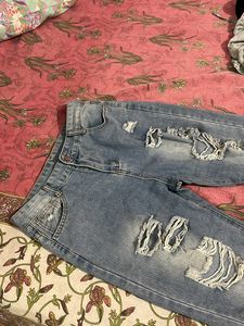 URBANIC DAMAGED JEANS
