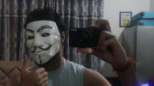 Anonymous Mask Platic BEST QUALITY Last piece 🔥