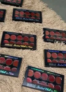 SHILLS Sealed With A Kiss Palette