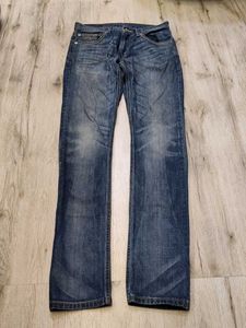 Ma2437 Levi's jeans waist 30 inches