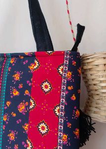 Fusion Tote Bag With Free Pouch