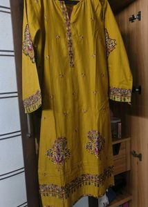 Elegant Embroidered Kurta Set
