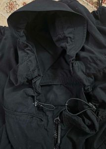 BLK WINDCHEATER