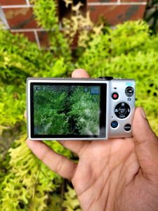 Canon IXUS 132 Digital Camera