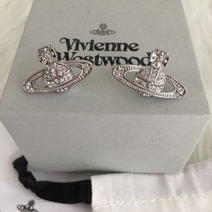VW earrings ‪♡