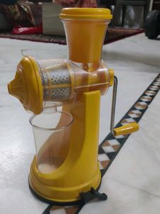 Hand Juicer