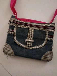 Sling Bag 👜