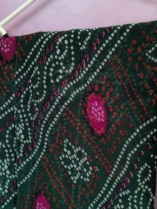 Elegant Green Bandhani Dupatta