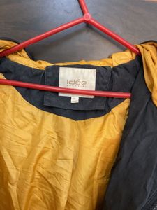 Stylish Black puffer Jacket