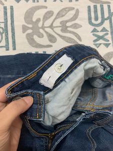 Levis Jeans - Kids / Women