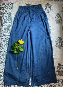 Wide Leg Blue Jeans