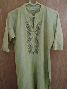 Embroidered Green Kurta