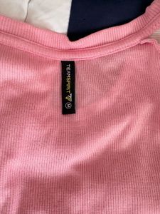 pink fitted top