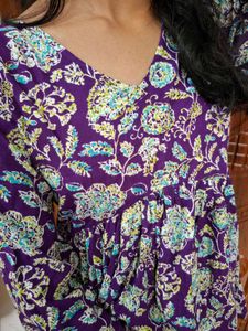 Peplum top 💜