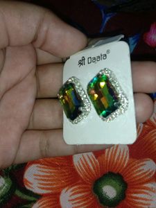 Silver Been Dimond earrings