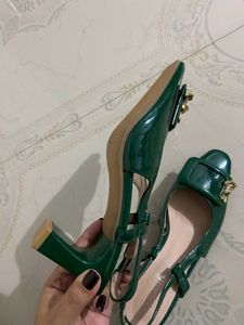Elegant Green Slingback Heels