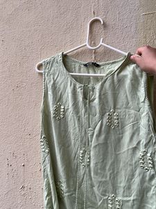 Beautiful Mirror work olive kurta😍