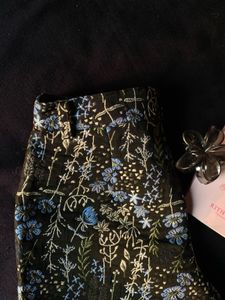 Premium jacquard Embroidered Shorts 🎀