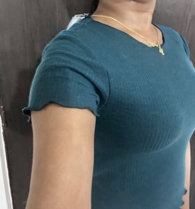 Roadster Women Fitted Crop Top