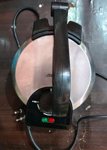Prestige Roti Maker