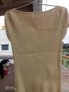 H&amp;M Ribbed Knit Top