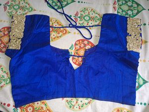 Preloved Saree With Blouse