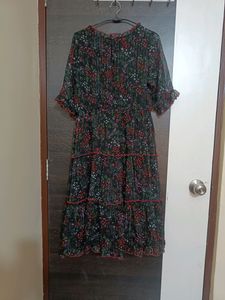Size M Bust 35-36 Waist 30