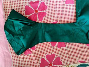 Women Crop Top And Ethnic Skirt