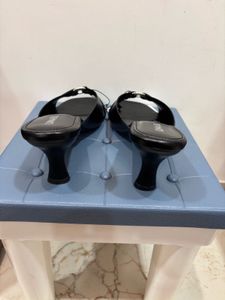 🆕 “Luna Blu” Black Chic Stilettos 🖤