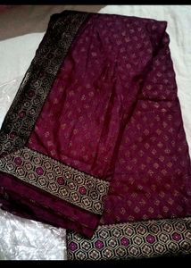 Elegant Maroon Geometric Pattern Sari