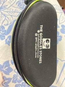 Cateye Sunglasses with Case