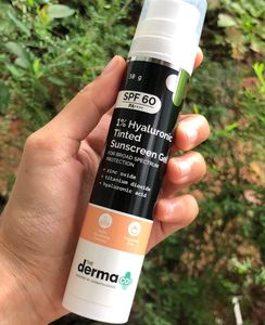 The Dermaco And Foxtale Tinted Sunscreen