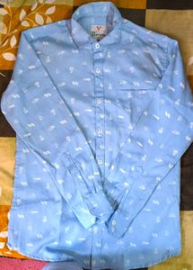 Light Blue Patterned Button-Down Shirt