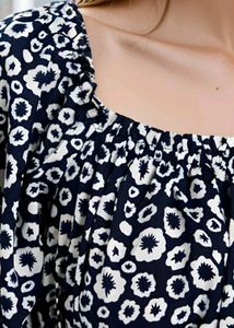 Chic Black &amp; White Print Top