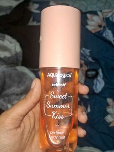 Plum toner and lip balm , Aqualogica Mist