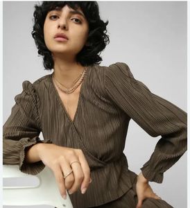 Frill Top