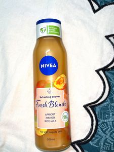 New Nivea Fresh Blends Shower Gel🍋🍑extracts