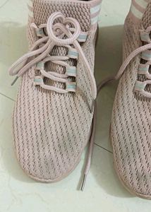 Good Causal Shoes for Women