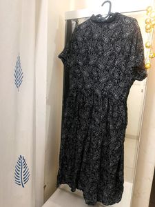 Pretty Van Heusan Dress