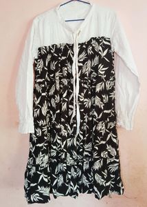 Elegant Tunic Top 🤍🖤