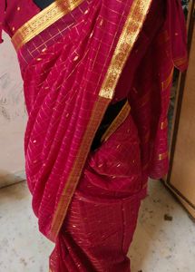 red ♥️ & Gold Checked Saree 3 pis with paticoat