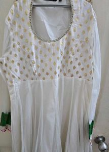 Elegant White &amp; Gold Anarkali