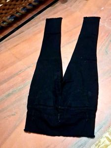 Black High-Waisted Jeans