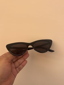 Chic Cat-Eye Sunglasses